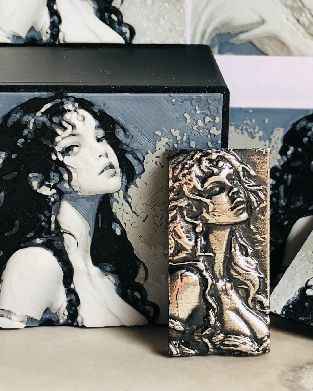 “Una” in Miniature